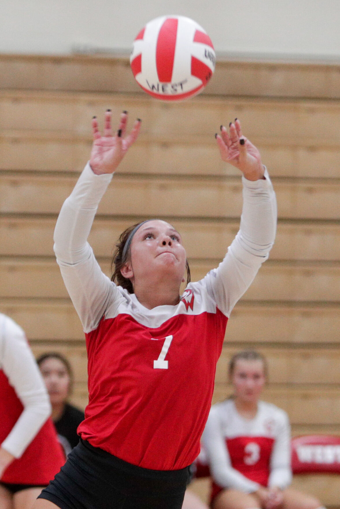 092022-qc-spt-central-west vball-05.jpg